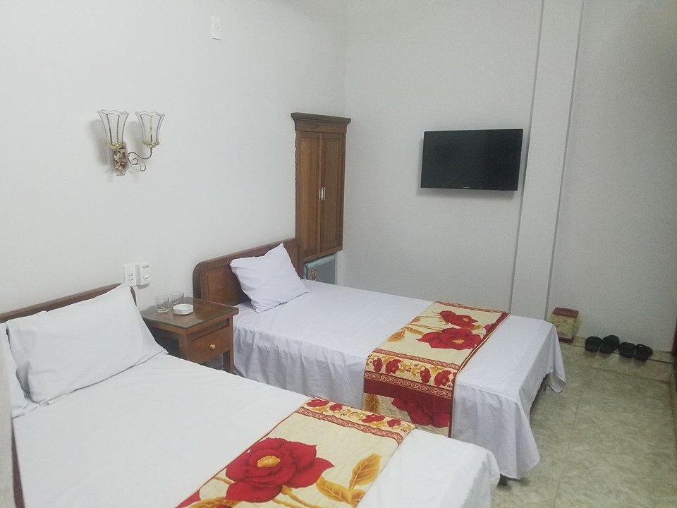 Anh Thuan Hotel 1 Cat Ba Island ภายนอก รูปภาพ