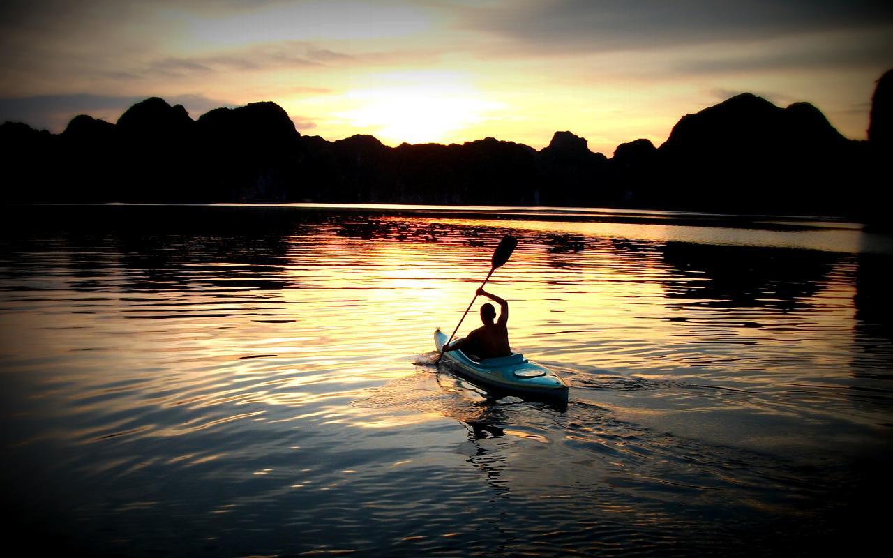 Anh Thuan Hotel 1 Cat Ba Island ภายนอก รูปภาพ