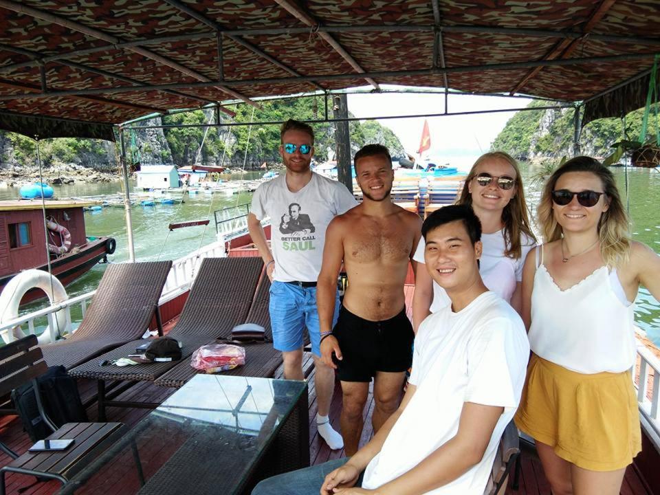Anh Thuan Hotel 1 Cat Ba Island ภายนอก รูปภาพ